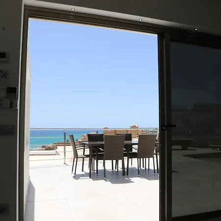 Ozeano * Κόστα Κάλμα